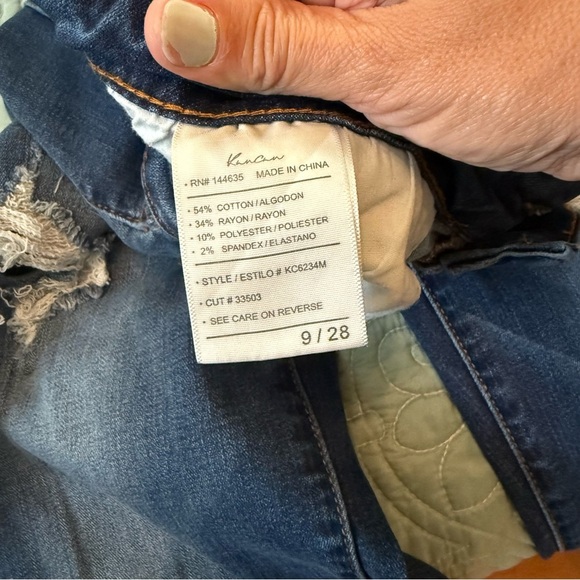 KanCan Leopard Patch Distressed Denim Straight Leg Jeans Size 9/28 High Rise - Picture 12 of 12